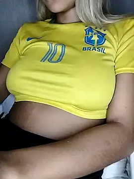 Snapshot of fofinhaa12 chatting on 03/12/25, 10:48 fofinhaa12 online show from 03/12/25, 10:48