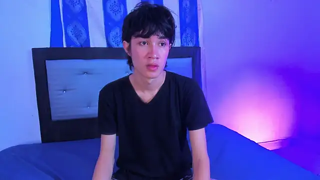 Johhan  Lee online show from 12/17/24, 03:06