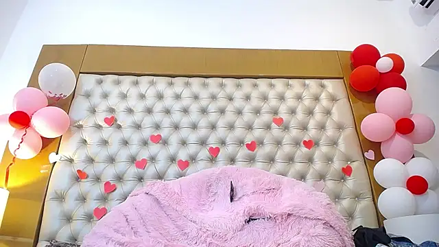 Snapshot of MegannMyerss chatting on 02/19/25, 01:40 MegannMyerss online show from 02/19/25, 01:40