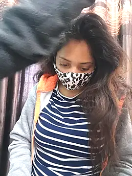 bigtitsqueen online show from 01/13/25, 05:44