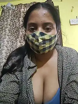 Snapshot of bigtitsqueen chatting on 06/02/26, 07:10 bigtitsqueen online show from 06/02/26, 07:10