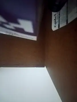 Snapshot of MirandaSoto chatting on 11/18/25, 04:39 MirandaSoto online show from 11/18/25, 04:39