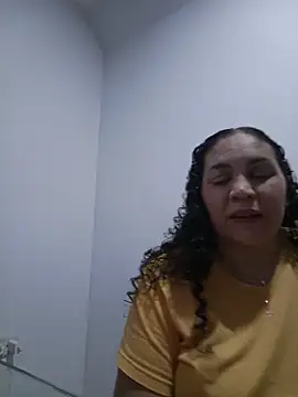 MirandaSoto online show from 05/25/26, 03:45