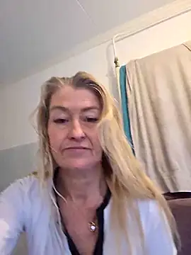 lisalustjouw online show from 04/03/26, 07:39