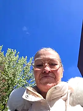 lisalustjouw online show from 04/16/26, 10:49