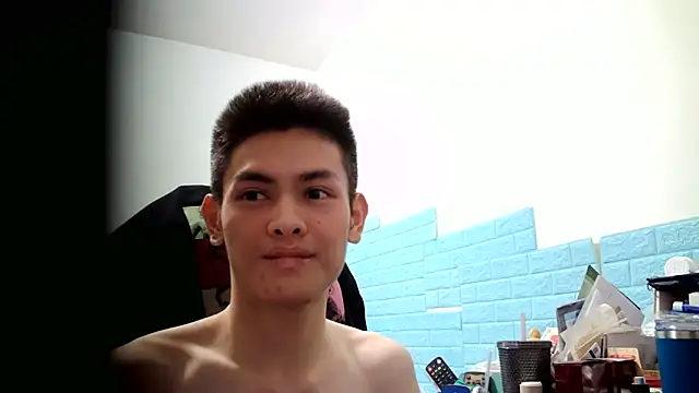 Snapshot of thisisbook_223 chatting on 11/10/25, 04:06 thisisbook 223 online show from 11/10/25, 04:06