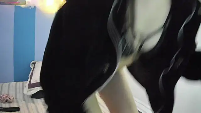 Snapshot of britny_clouds chatting on 12/04/24, 12:03 britny clouds online show from 12/04/24, 12:03