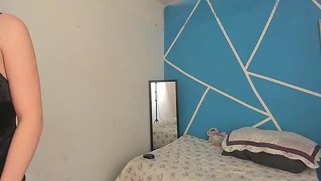 Snapshot of britny_clouds chatting on 01/20/25, 03:50 britny clouds online show from 01/20/25, 03:50