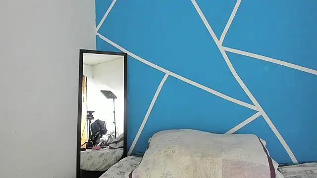 Snapshot of britny_clouds chatting on 01/25/25, 12:05 britny clouds online show from 01/25/25, 12:05