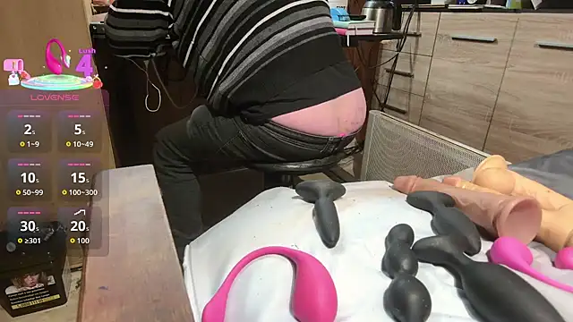 misteryman1956 online show from 02/04/26, 06:58