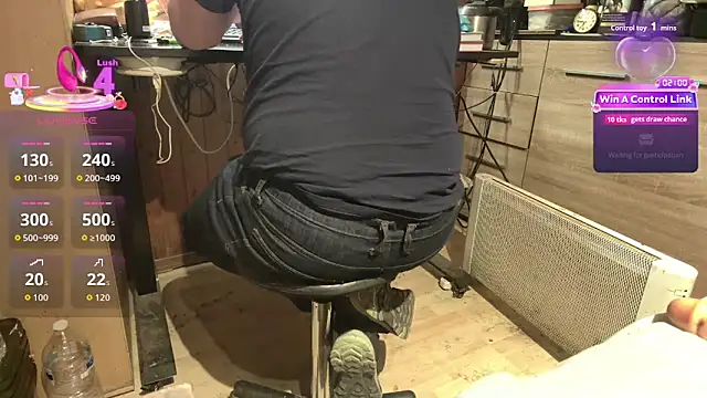 Snapshot of misteryman1956 chatting on 03/27/26, 05:46 misteryman1956 online show from 03/27/26, 05:46