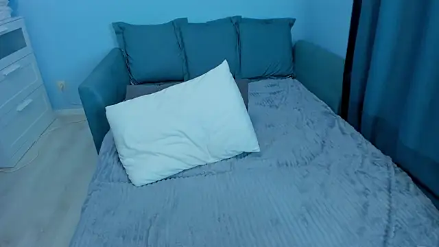 Mimi Mira online show from 02/13/25, 02:52