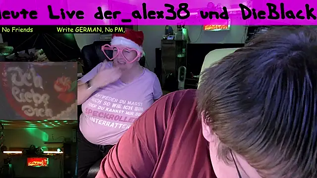 Snapshot of der_alex38 chatting on 12/21/24, 08:54 der alex38 online show from 12/21/24, 08:54