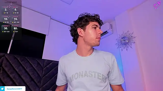 Snapshot of Luca_ferrer_ chatting on 12/28/24, 11:48 Luca ferrer online show from 12/28/24, 11:48