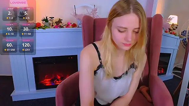 MirraBellanta online show from 02/17/25, 03:36