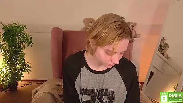 MirraBellanta online show from 03/27/26, 12:05