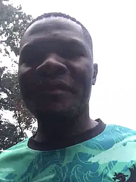 Snapshot of HutchMansell chatting on 12/22/24, 07:33 HutchMansell online show from 12/22/24, 07:33