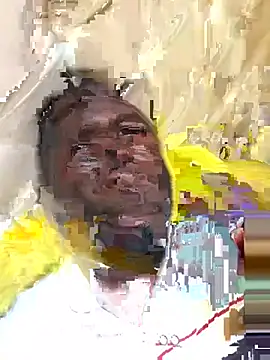 Snapshot of HutchMansell chatting on 02/08/25, 01:33 HutchMansell online show from 02/08/25, 01:33