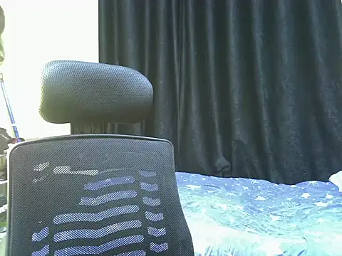 Snapshot of Horny-slut_ chatting on 10/23/25, 03:55 Horny-slut online show from 10/23/25, 03:55