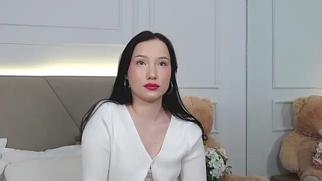 LeilaLow online show from 01/15/25, 12:15