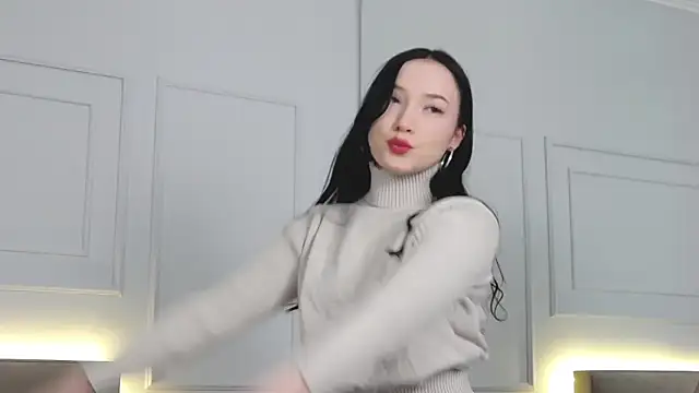 LeilaLow online show from 03/20/25, 12:00