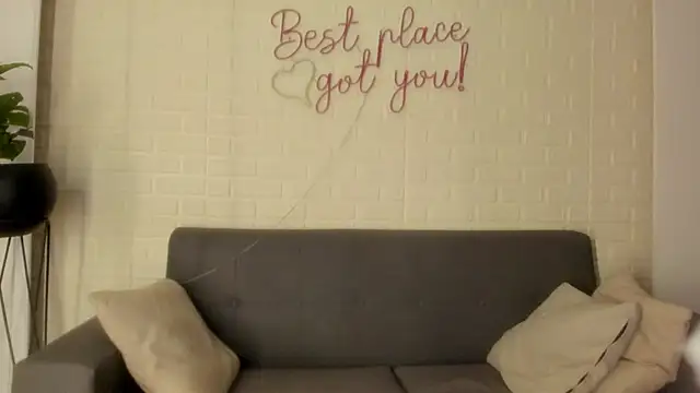 karina gomez 18 online show from 02/09/26, 11:36