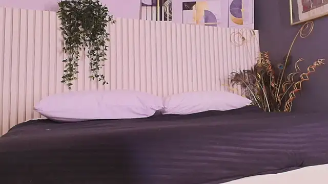 Snapshot of karina_gomez_18 chatting on 06/07/26, 01:04 karina gomez 18 online show from 06/07/26, 01:04