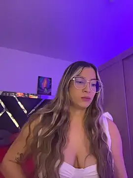 Issabela G1 online show from 07/20/26, 03:32