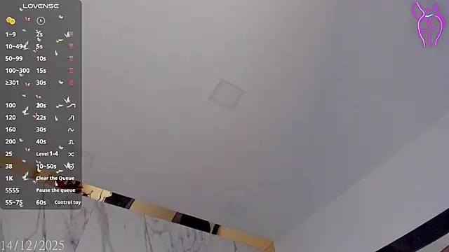 Snapshot of Bylie_Hills chatting on 12/14/25, 09:52 Bylie Hills online show from 12/14/25, 09:52