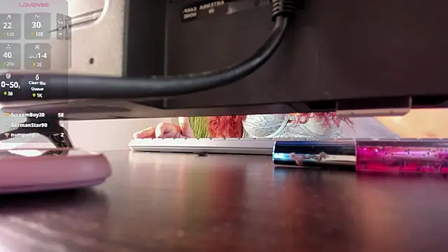 Snapshot of lindaa_natashaa chatting on 12/24/24, 05:27 lindaa natashaa online show from 12/24/24, 05:27