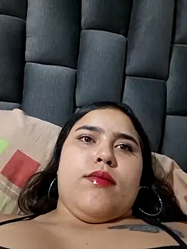 Snapshot of Helen_russo chatting on 06/19/26, 01:54 Helen russo online show from 06/19/26, 01:54