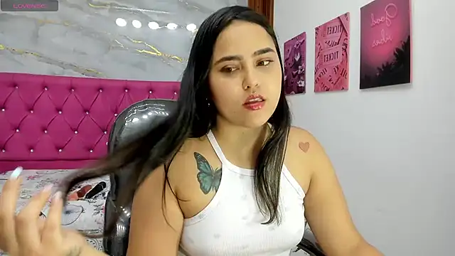 Snapshot of Helen_russo chatting on 06/25/26, 09:08 Helen russo online show from 06/25/26, 09:08