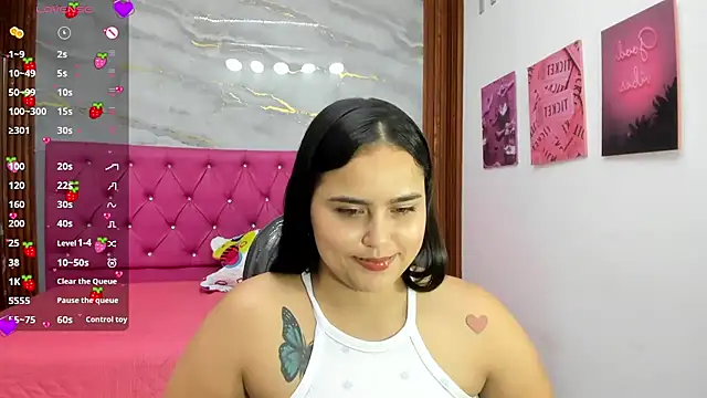 Snapshot of Helen_russo chatting on 07/05/26, 10:39 Helen russo online show from 07/05/26, 10:39