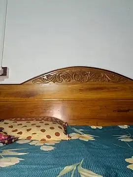 Snapshot of royaldoll-143 chatting on 12/18/24, 10:51 royaldoll-143 online show from 12/18/24, 10:51