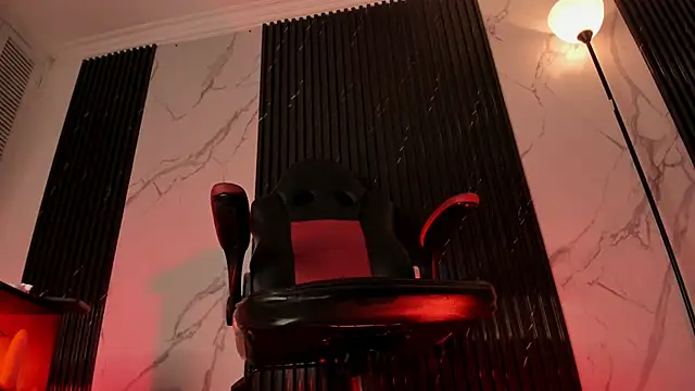 Snapshot of amber__blair chatting on 03/18/25, 11:53 amber  blair online show from 03/18/25, 11:53