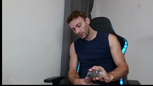 Snapshot of Ian_997 chatting on 09/22/25, 05:42 Ian 997 online show from 09/22/25, 05:42