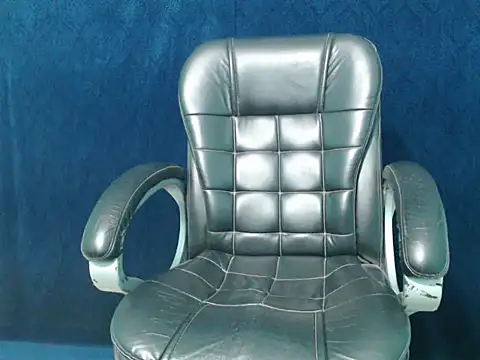 Yashi online show from 10/27/25, 08:46