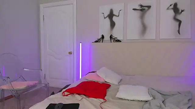 Snapshot of LikaKlint chatting on 01/22/25, 05:26 LikaKlint online show from 01/22/25, 05:26