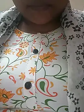 Snapshot of Ashwini_Gowda_91 chatting on 12/06/24, 01:44 Ashwini Gowda 91 online show from 12/06/24, 01:44