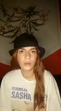 Snapshot of spacegirlll chatting on 01/04/25, 06:52 spacegirlll online show from 01/04/25, 06:52