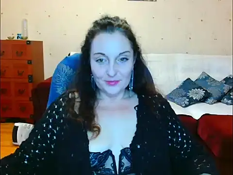 Snapshot of Alice3694 chatting on 02/13/26, 06:31 Alice3694 online show from 02/13/26, 06:31