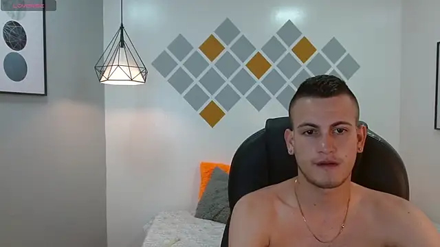 Snapshot of Cerokershelby chatting on 02/06/25, 11:26 Cerokershelby online show from 02/06/25, 11:26