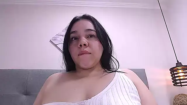 Snapshot of Cheelsea_ chatting on 12/12/24, 11:29 Cheelsea  online show from 12/12/24, 11:29