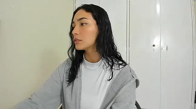 ASIAM BRUNET online show from 02/22/25, 01:13