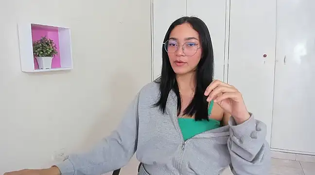 ASIAM BRUNET online show from 03/19/25, 12:56