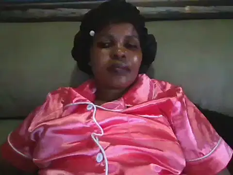 Honeybae82x online show from 12/21/24, 08:32