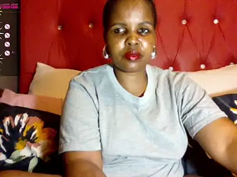 Honeybae82x online show from 03/12/25, 10:28