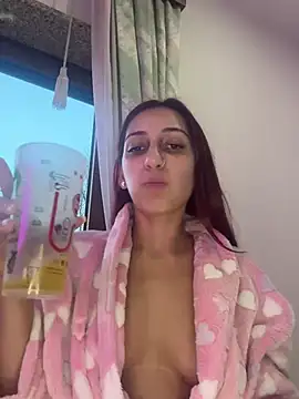 Snapshot of julialupato1606 chatting on 01/31/25, 05:53 julialupato1606 online show from 01/31/25, 05:53