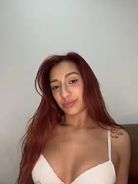 Snapshot of julialupato1606 chatting on 03/11/25, 12:54 julialupato1606 online show from 03/11/25, 12:54