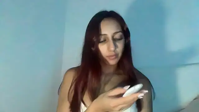 Snapshot of julialupato1606 chatting on 10/21/25, 08:20 julialupato1606 online show from 10/21/25, 08:20